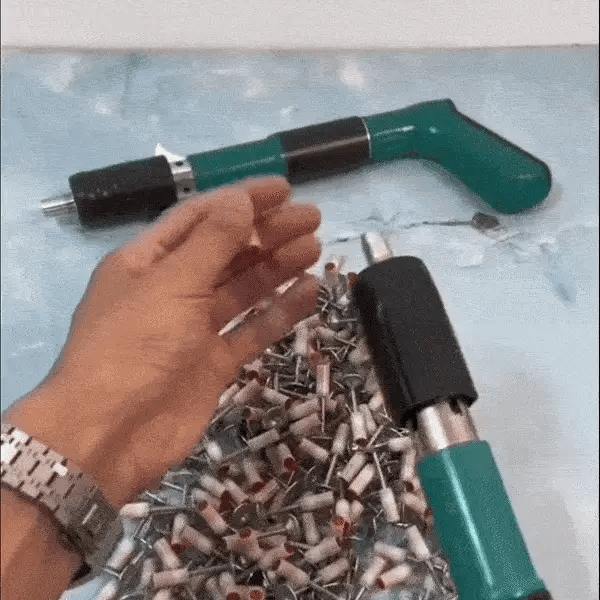 NailBlaster: Pistola Manual De Clavos".